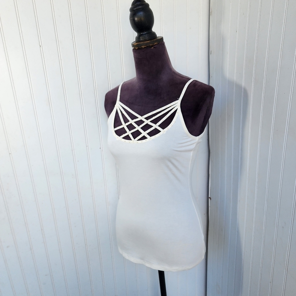 Red by BKE Womens Strappy Ivory Cream White Tank Top Strerch Studded S - Picture 2 of 11